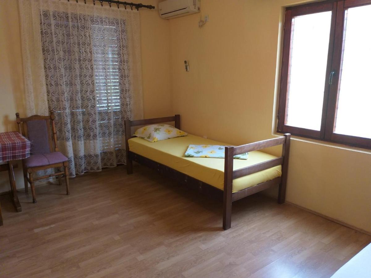 Apartment Davidovic Tivat Exterior photo